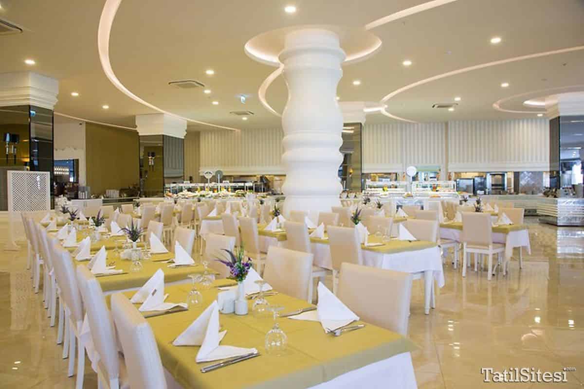 Water Side Resort & Spa